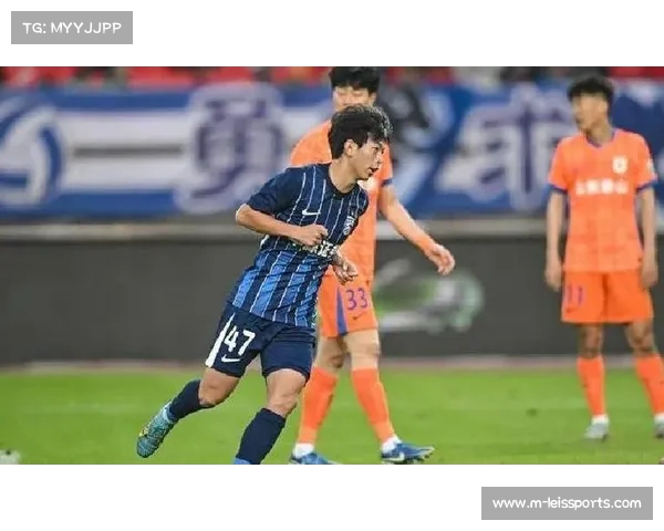 闵紫曦处子球,武汉三镇小将凌空破门 闵紫曦处子球,武汉三镇小将凌空破门